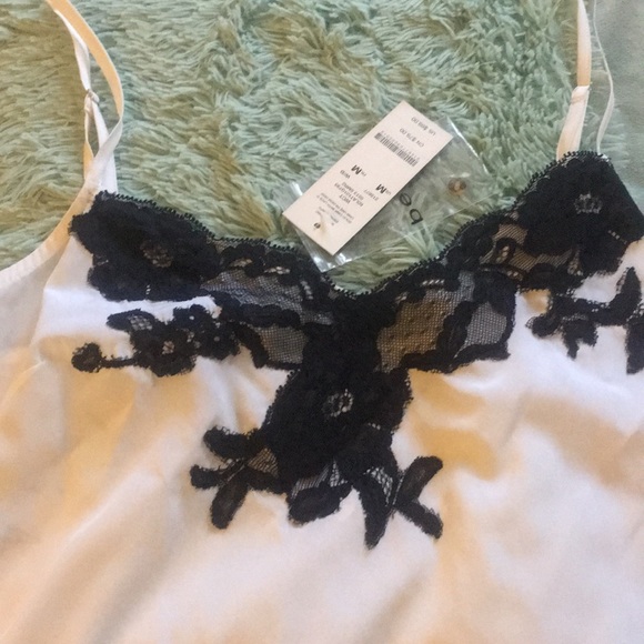 Lace cami top - Picture 3 of 4